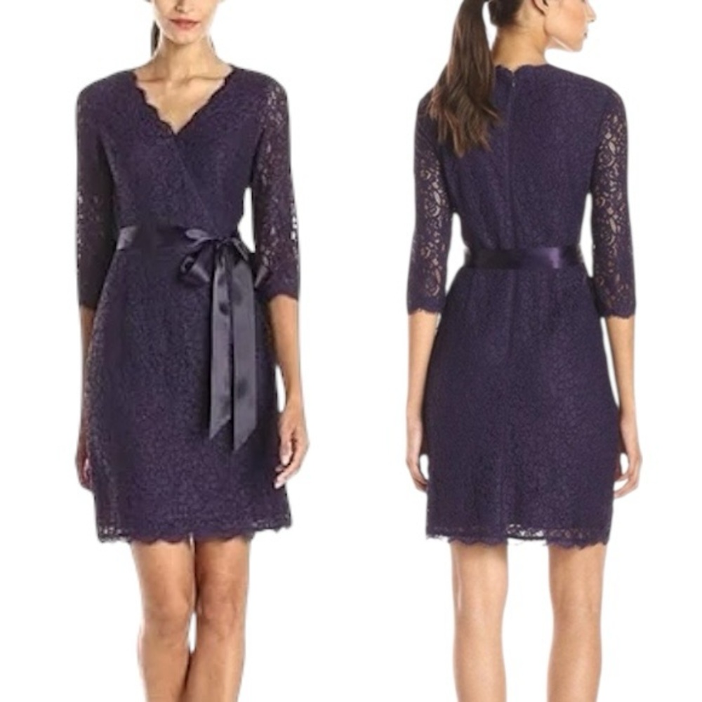 ADRIANNA PAPELL Long-Sleeve Wrap-Front Lace Cocktail Dress. Size 6